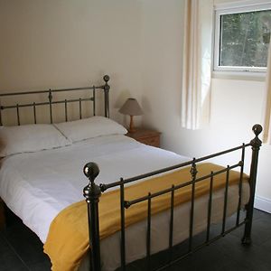 Deluxe Double Room Shower